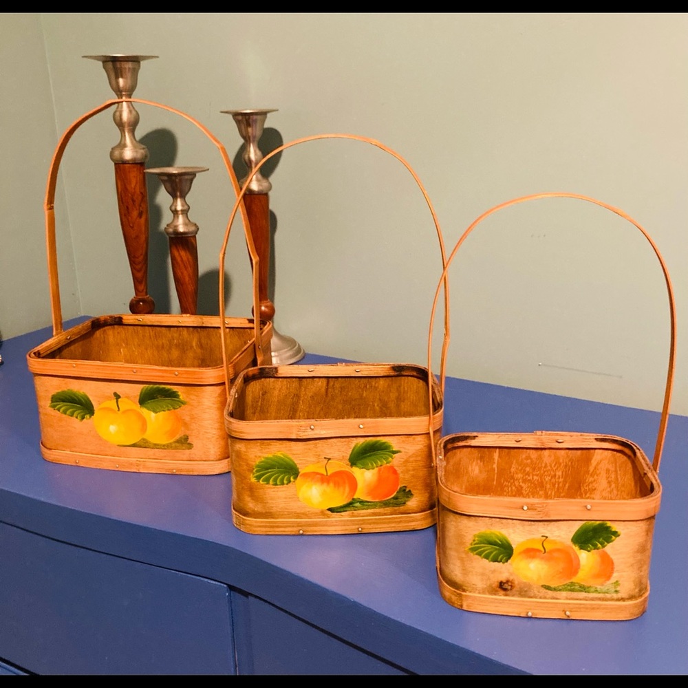 VINTAGE BASKETS SET